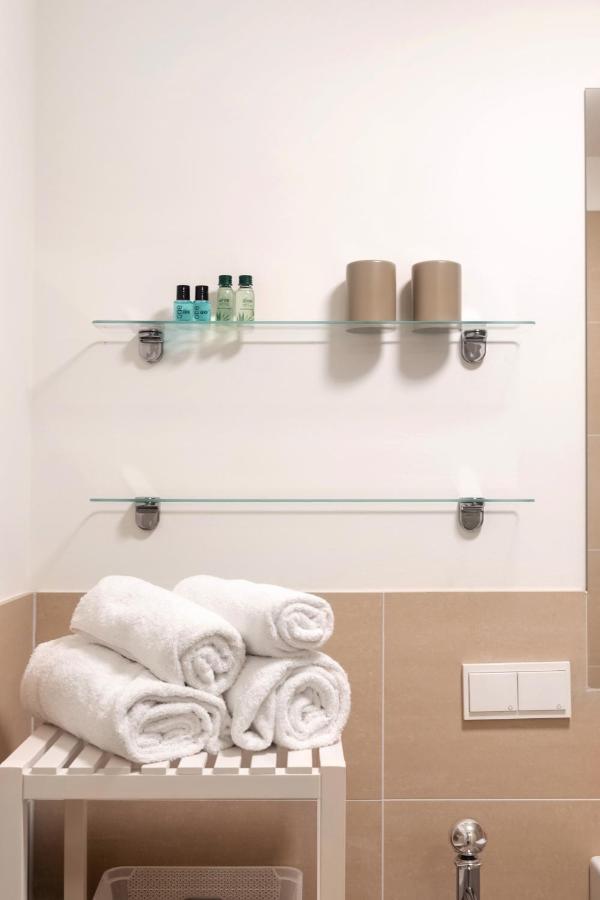 Quiet And Cozy Apartment Next To Mariahilfer Strasse And Naschmarkt With Ac, Minimum 30 Nights เวียนนา ภายนอก รูปภาพ