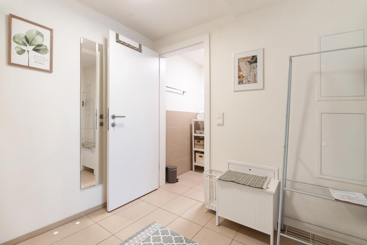 Quiet And Cozy Apartment Next To Mariahilfer Strasse And Naschmarkt With Ac, Minimum 30 Nights เวียนนา ภายนอก รูปภาพ