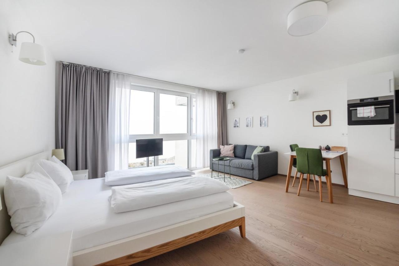 Quiet And Cozy Apartment Next To Mariahilfer Strasse And Naschmarkt With Ac, Minimum 30 Nights เวียนนา ภายนอก รูปภาพ