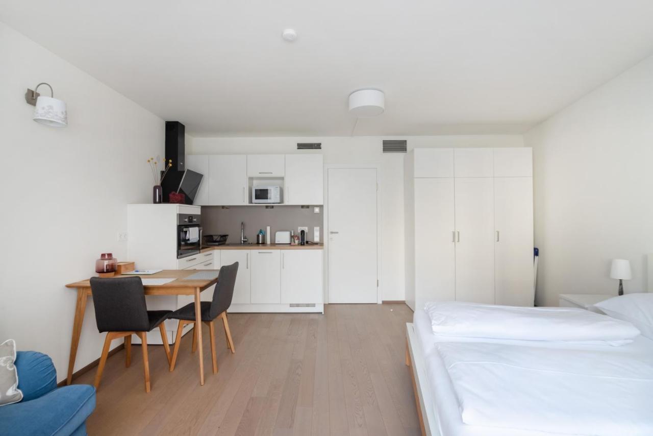 Quiet And Cozy Apartment Next To Mariahilfer Strasse And Naschmarkt With Ac, Minimum 30 Nights เวียนนา ภายนอก รูปภาพ