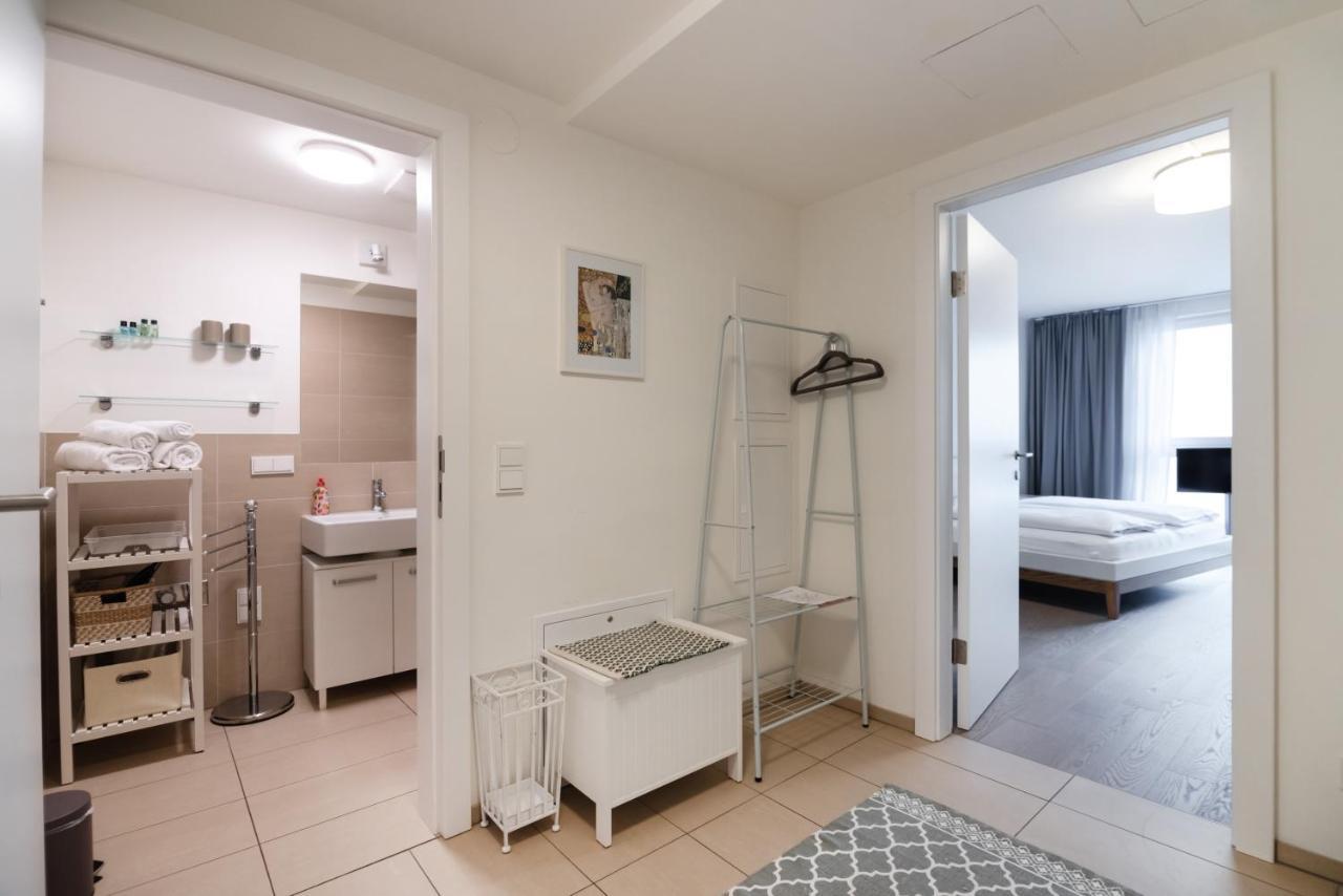 Quiet And Cozy Apartment Next To Mariahilfer Strasse And Naschmarkt With Ac, Minimum 30 Nights เวียนนา ภายนอก รูปภาพ