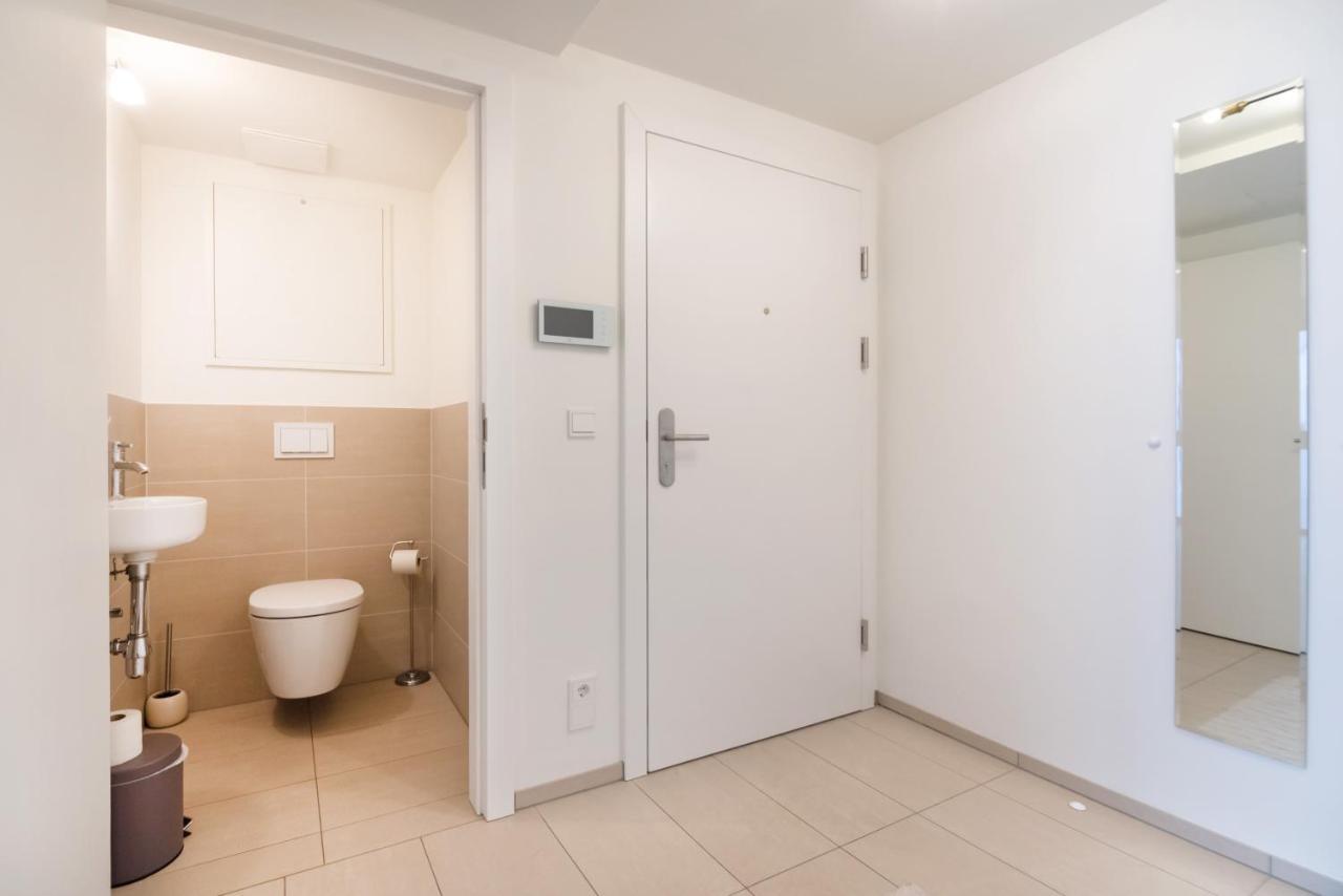 Quiet And Cozy Apartment Next To Mariahilfer Strasse And Naschmarkt With Ac, Minimum 30 Nights เวียนนา ภายนอก รูปภาพ