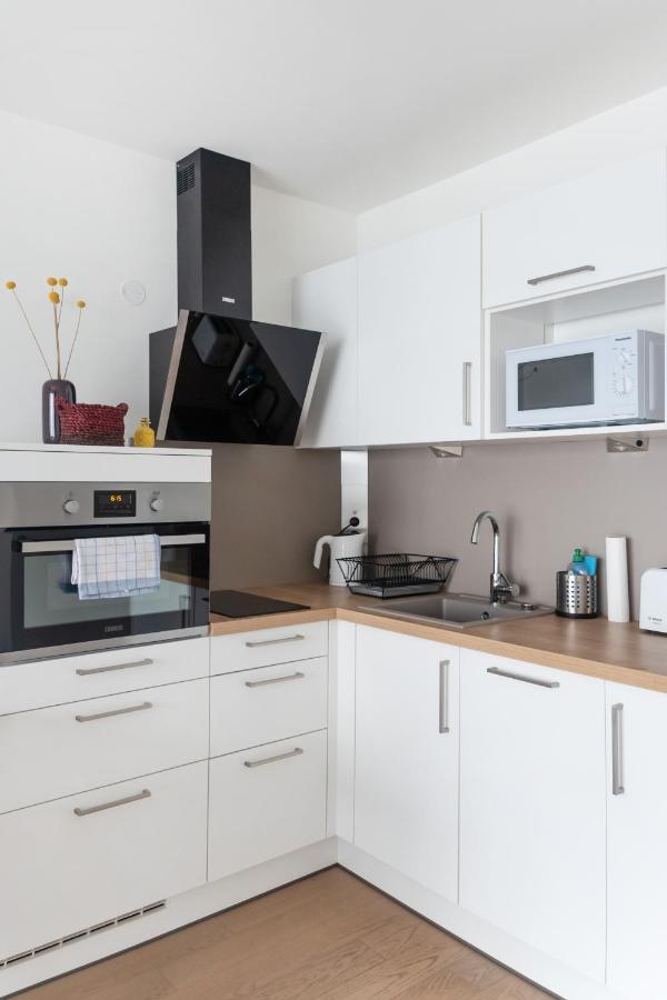 Quiet And Cozy Apartment Next To Mariahilfer Strasse And Naschmarkt With Ac, Minimum 30 Nights เวียนนา ภายนอก รูปภาพ