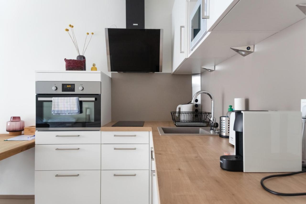 Quiet And Cozy Apartment Next To Mariahilfer Strasse And Naschmarkt With Ac, Minimum 30 Nights เวียนนา ภายนอก รูปภาพ